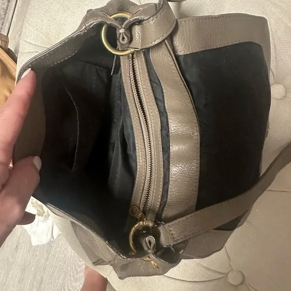 Marc Jacob’s Brown Leather Cross Body - Picture 7 of 12